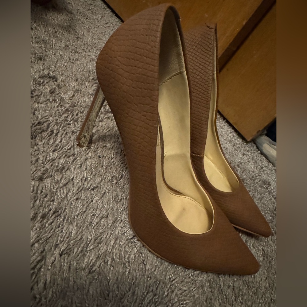 Jennifer Simpson size 7 heels